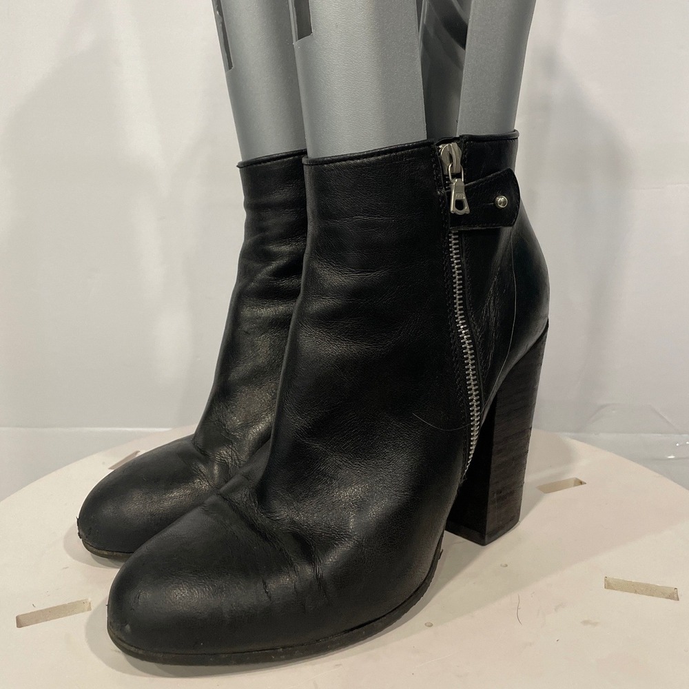 Dries Van Noten Black Leather Block-Heel Ankle Boots with Side Zip